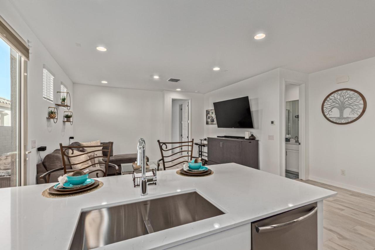 At Your Service - Modern Amenities, Urban Location, Sophisticated Style Фінікс Екстер'єр фото